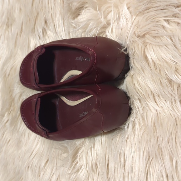 Etienne Aigner Juliana burgundy leather low heel loafers size 6.5 - Picture 4 of 8